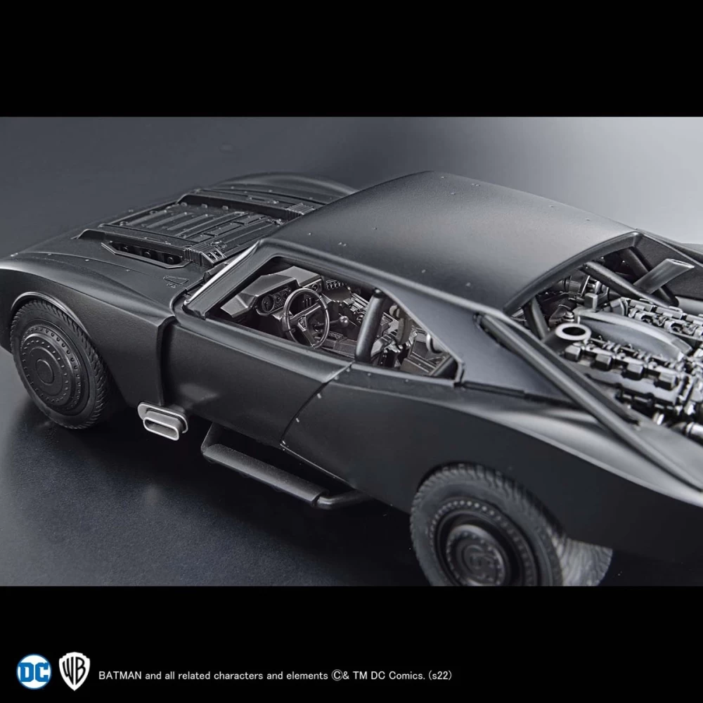 1/35 BATMOBILE (THE BATMAN VER.)