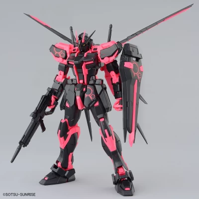 MG 1/100 AILE STRIKE GUNDAM Ver.RM (Recirculation Color / Neon Pink) (GAT-X105+AQM/E-X01)