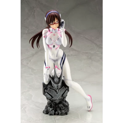 WHITE PLUGSUIT VER : MARI MAKINAMI
