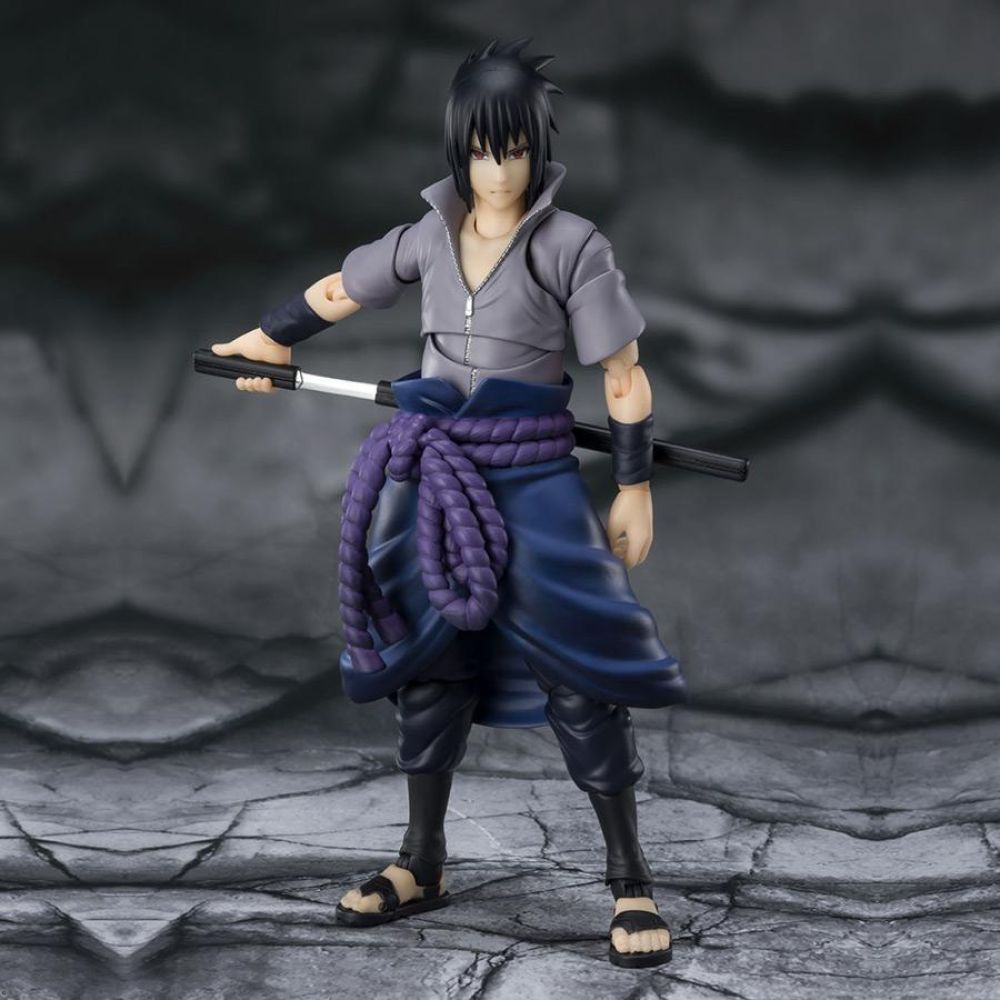 SH FIGUARTS : WHO HE BEARS ALL HATRED SASUKE UCHIHA